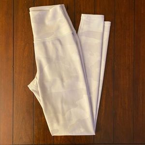 Alo Yoga High Waist Vapor Camo Leggings